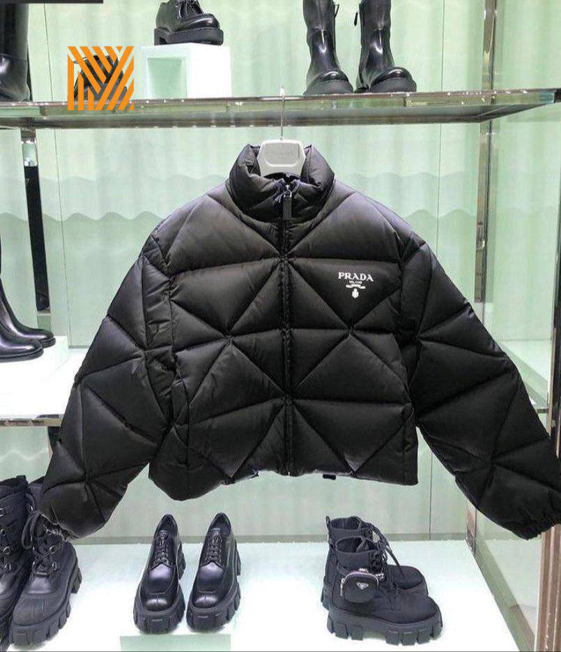 Waterproof puffy jacket